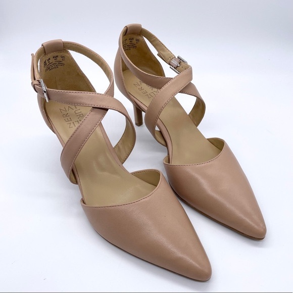 Naturalizer Asher Barely Nude Heels - Picture 4 of 6
